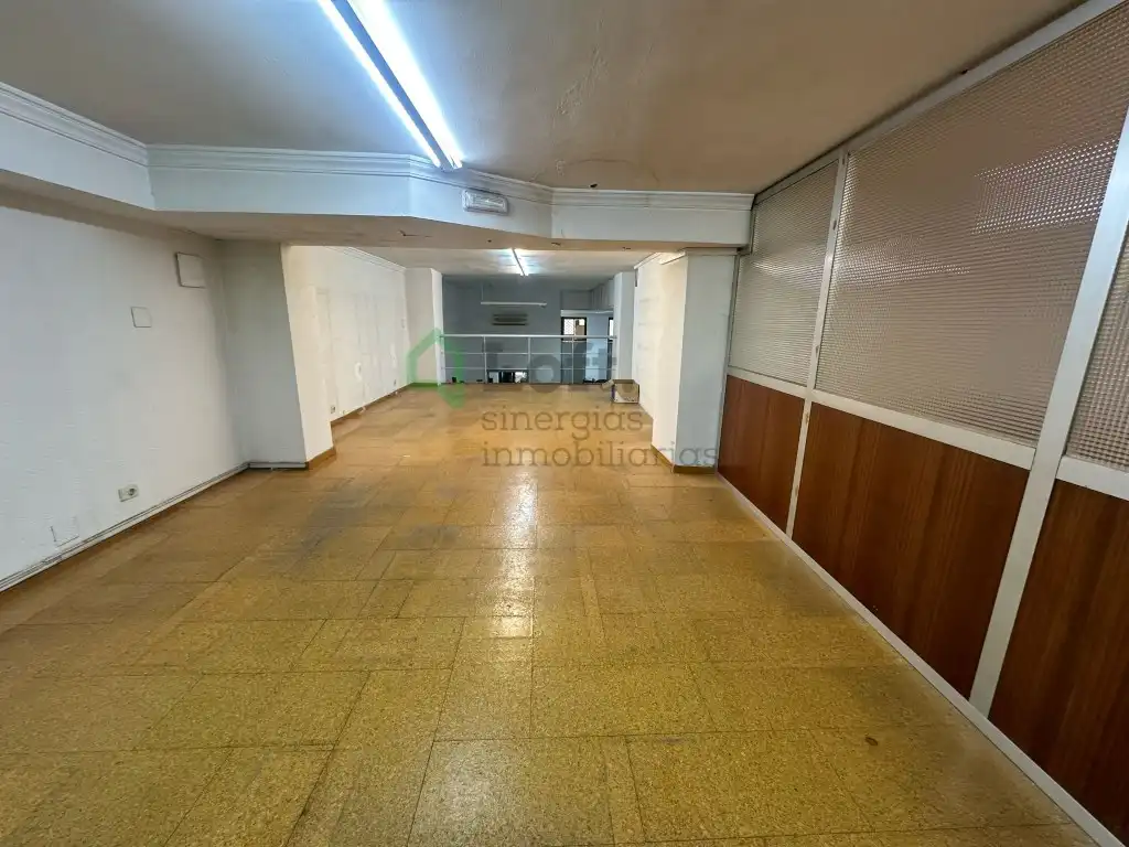 Gewerbefläche zur Miete in Casco Antiguo