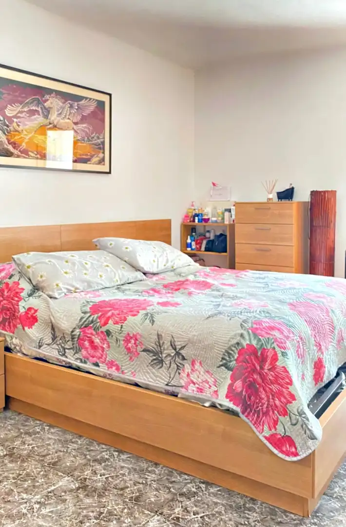 Bedroom of Flat for sale in L'Hospitalet de Llobregat  with Air Conditioner, Oven and Balcony