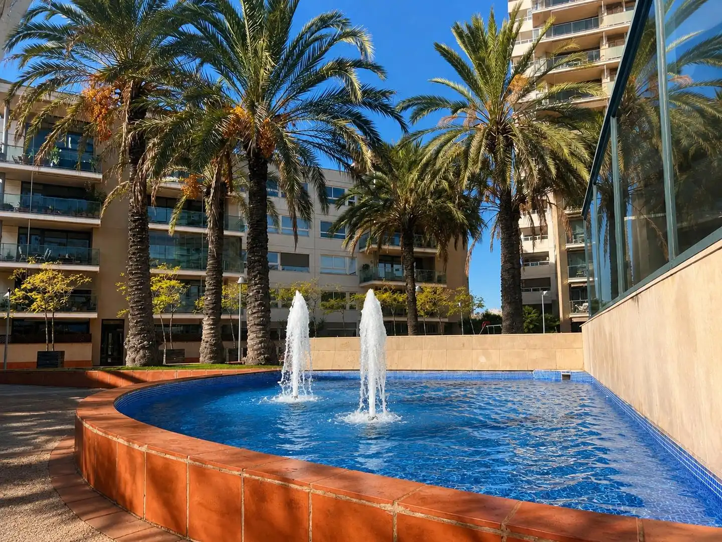 Piso con terraza en venta en Passeig TAULAT, imagen 2