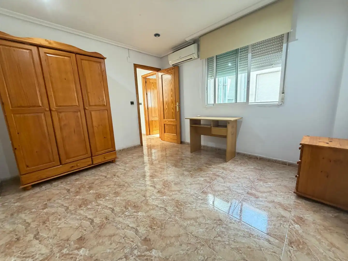 Houses for sale in Catral  with Air Conditioner, Terrace and Furnished
