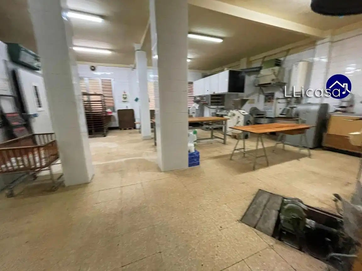 Kitchen of Commercial properties for sale in Pedralba