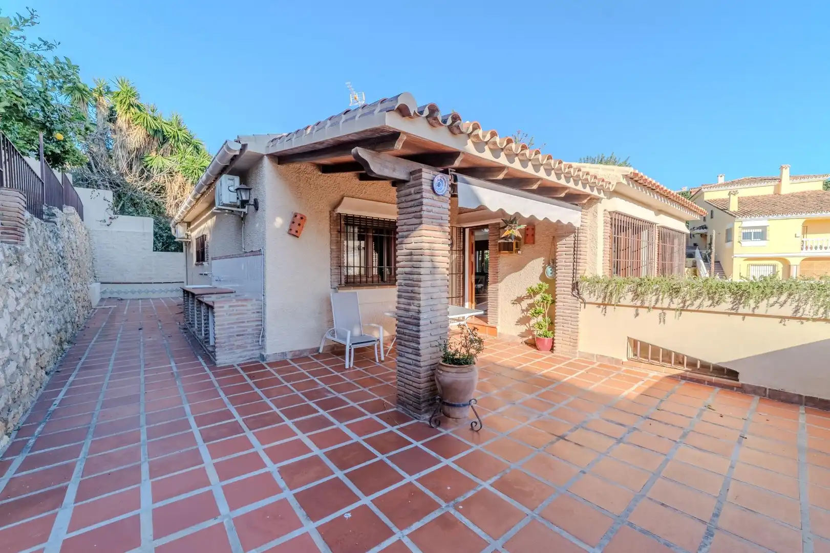 Vista exterior de Casa o chalet en venta en Rincón de la Victoria con Aire acondicionado, Terraza y Trastero