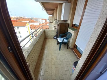 Wohnung mit Aufzug zur Miete in Calle Javier Echevarría 9