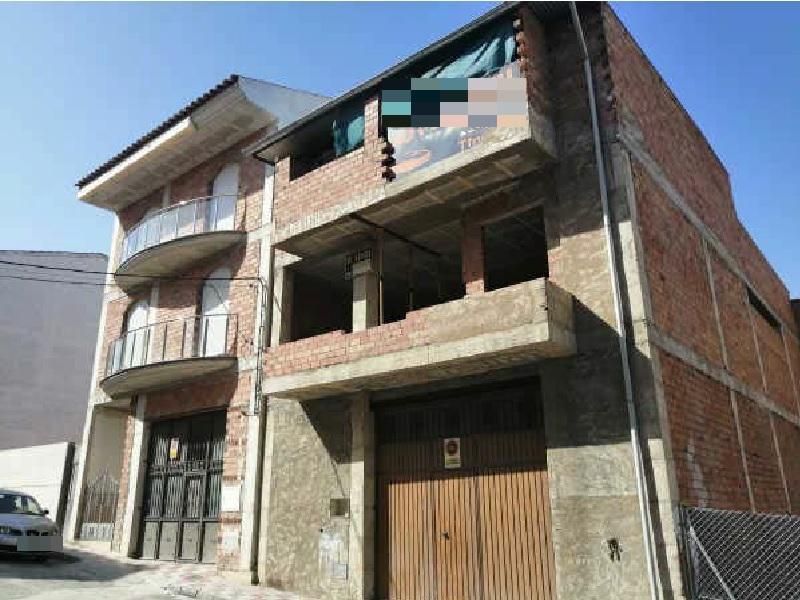 Exterior view of Building for sale in Villacarrillo