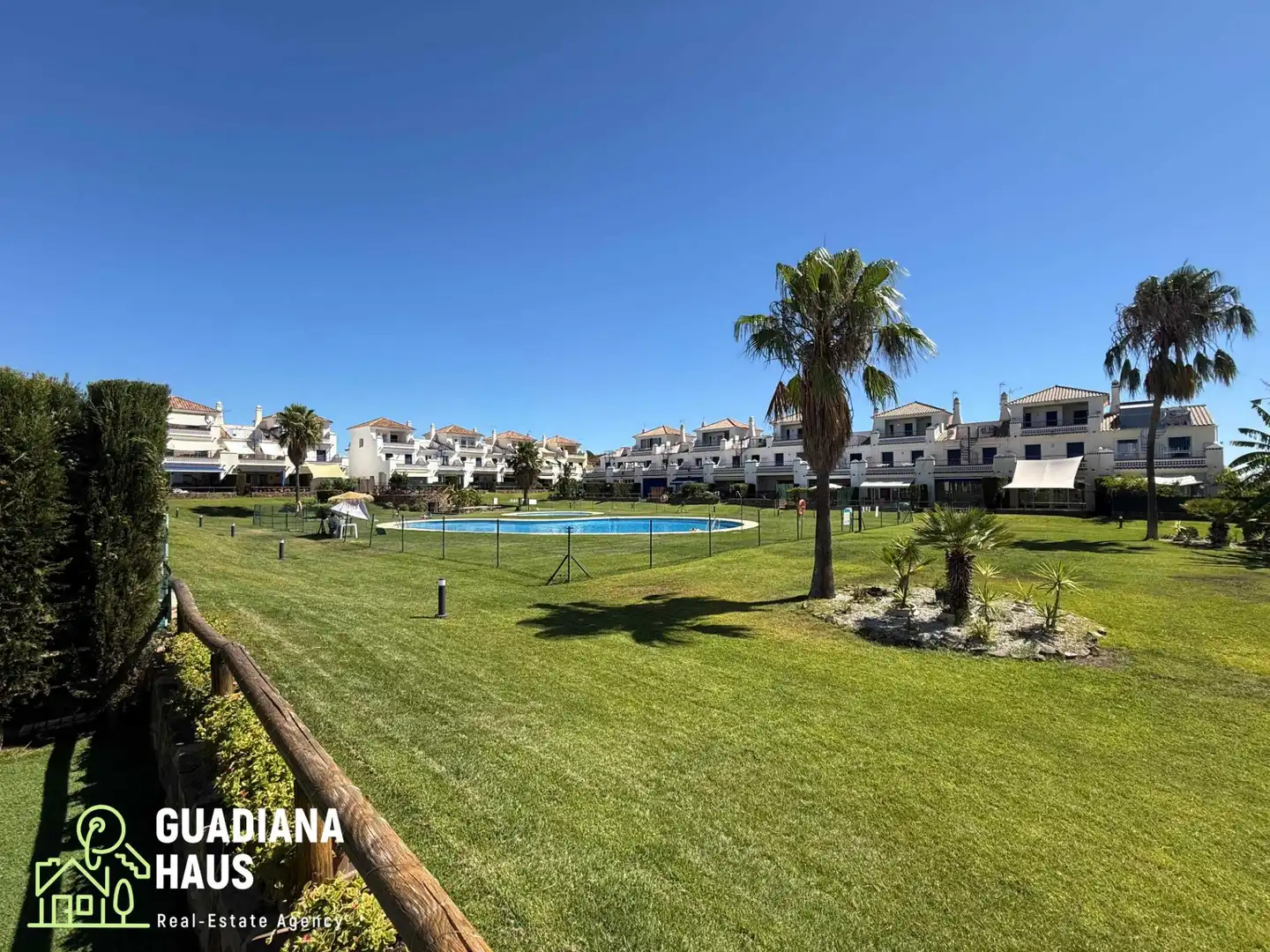 Reihenhaus mit Pool zum Verkauf in Avenida ROSALIA DE CASTRO 5, imagen 23