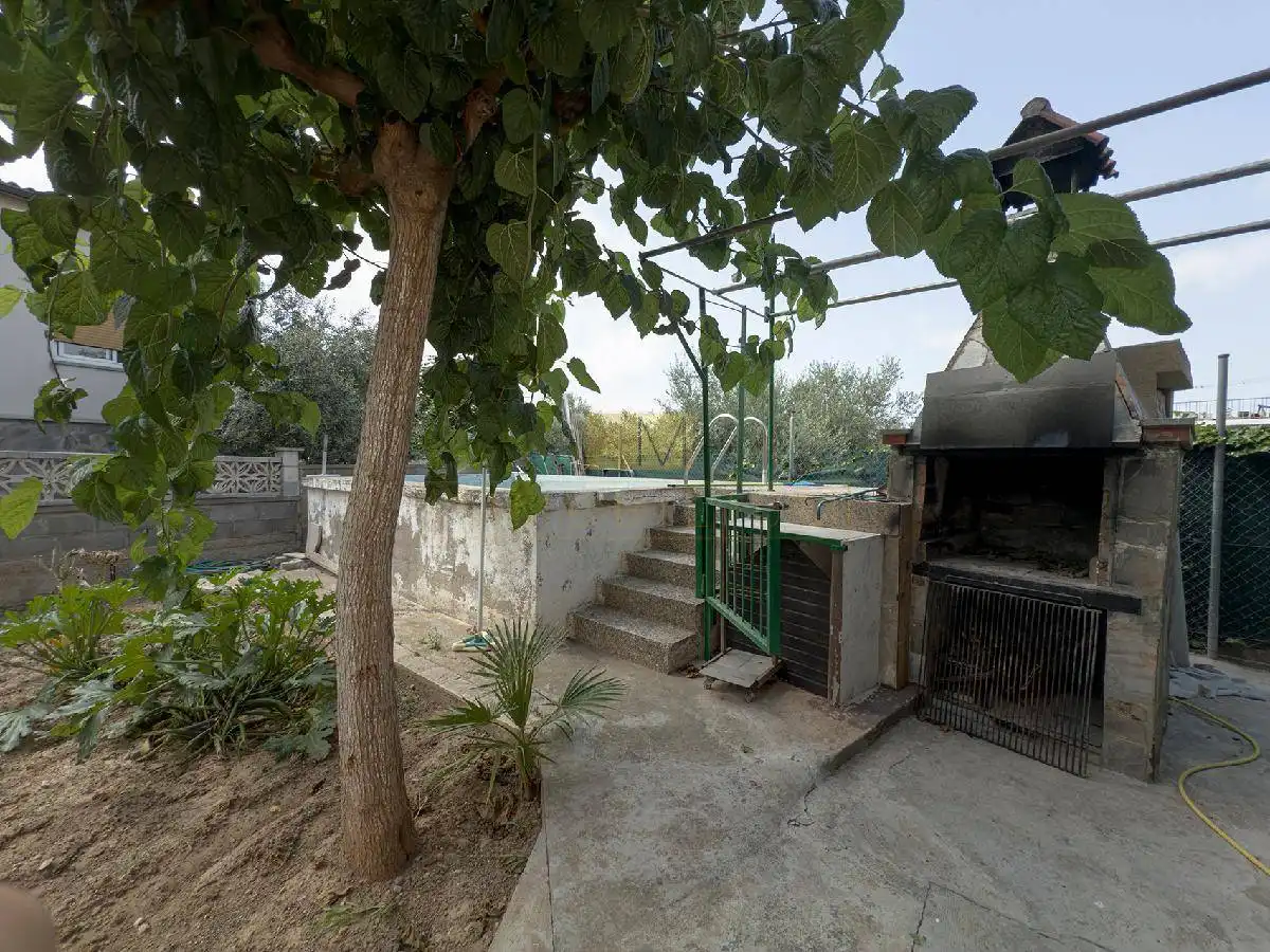 Jardí de Casa o xalet en venda en Vilanova i la Geltrú amb Calefacció, Jardí privat i Terrassa