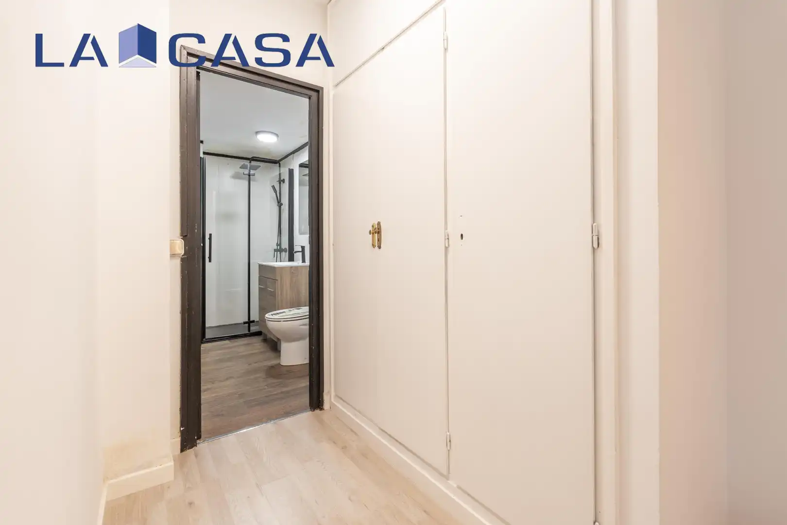 Flat for sale in Calle de Carlos Dabán, imagen 8