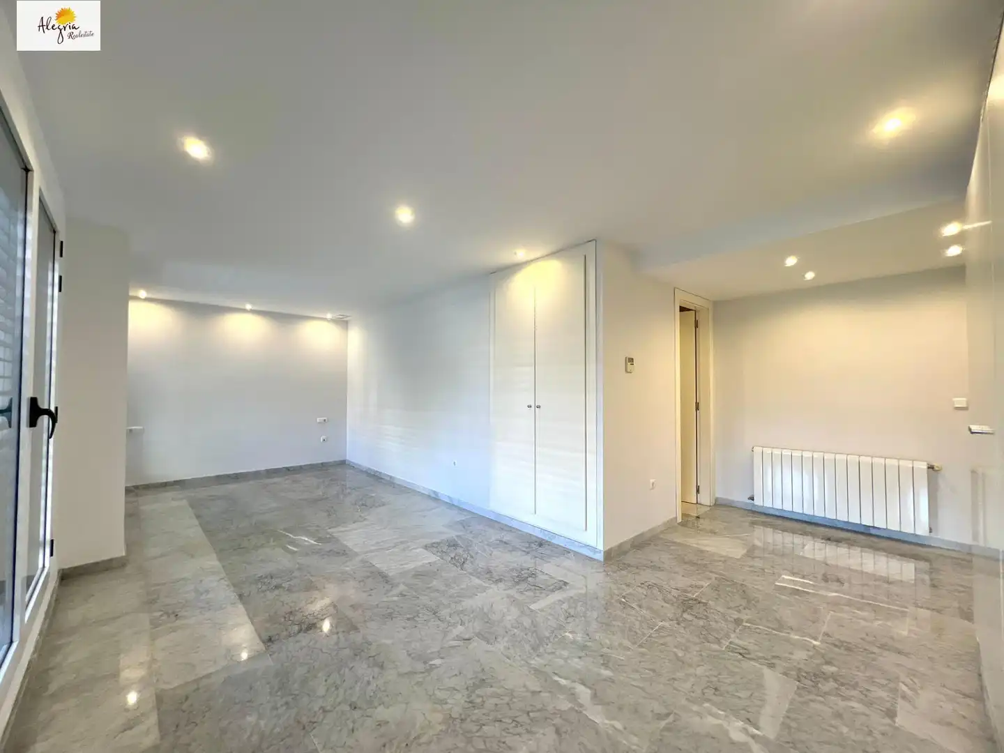 Maisonette zum Verkauf in Valencia mit Klimaanlage, Heizung und Terrasse