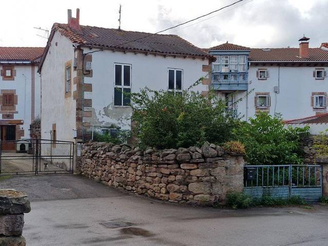 Casa-chalet en Venta en  SOTO, 92 en Hermandad de Campoo de Suso