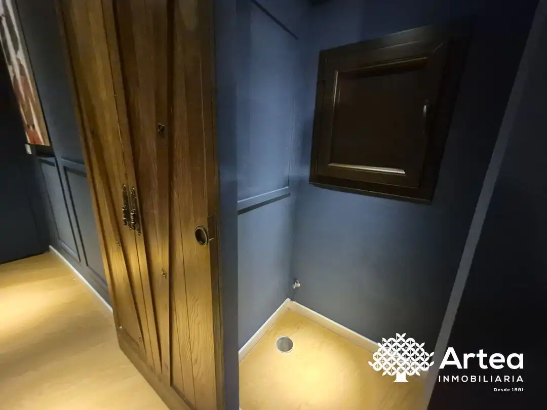 Bathroom of Flat for sale in Bilbao   with Heating and Balcony