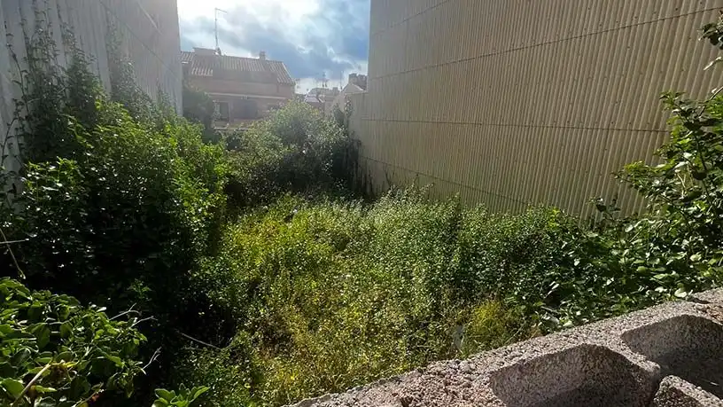 Terreno residencial en venta en avda Estatut, imagen 2