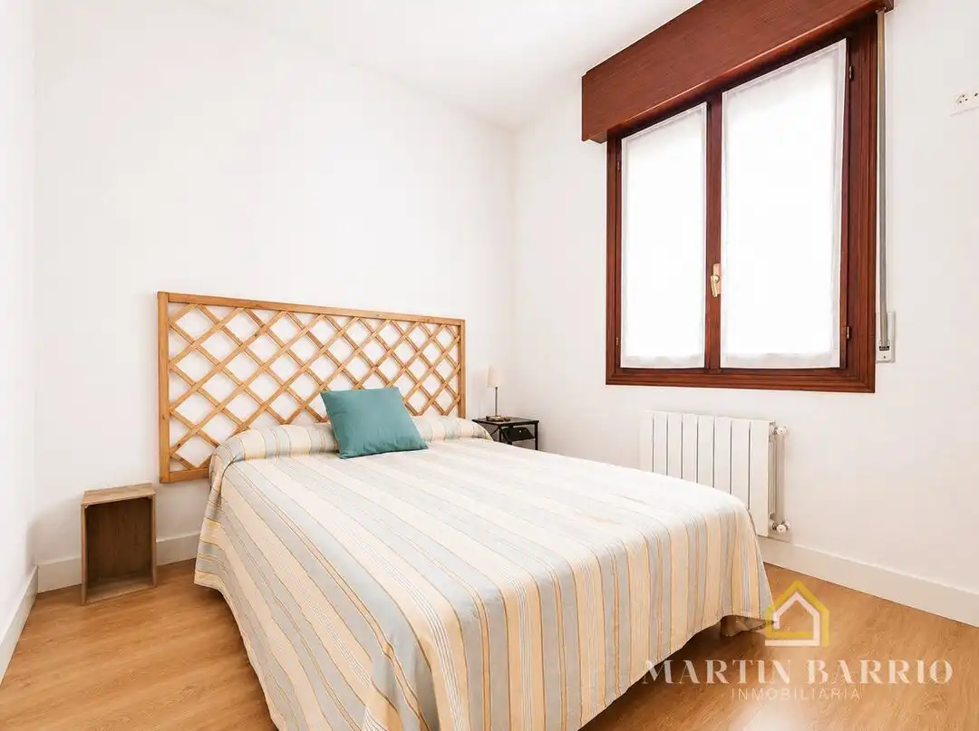 Flat with terrace for sale in Miguel de Cervantes Kalea, imagen 9