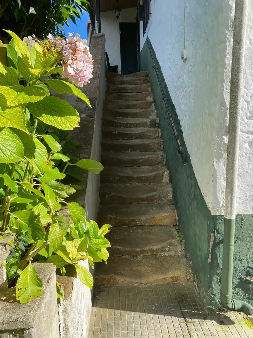 Vista exterior de Casa adosada en venta en Villaviciosa con Trastero y Balcón