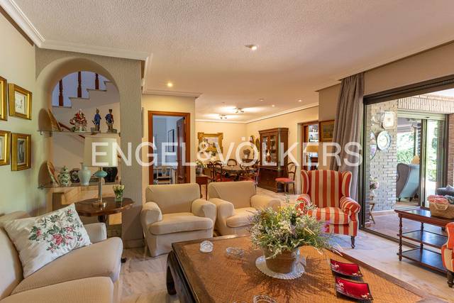 Casa-chalet en Venta en Estación