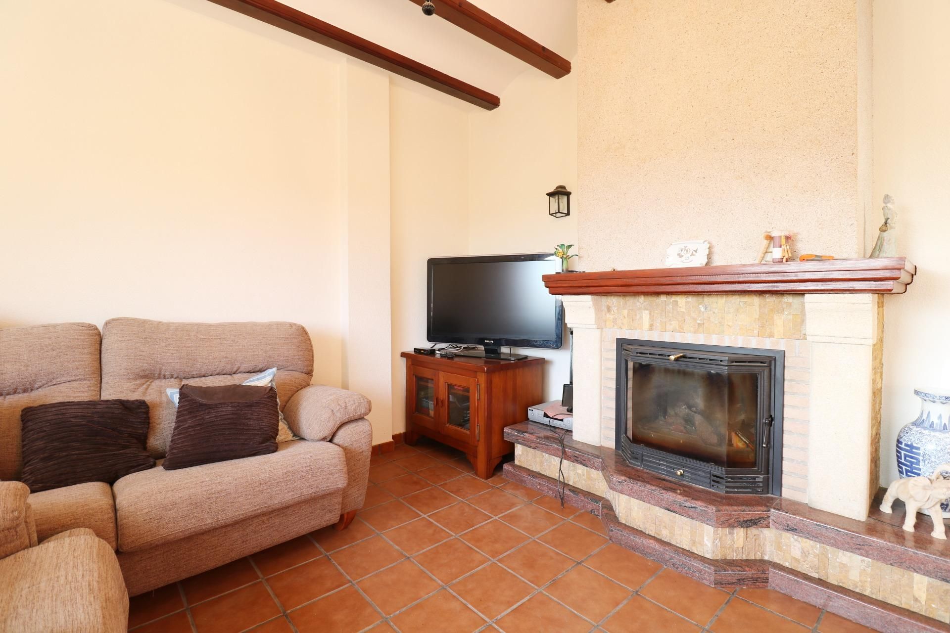 Living room of House or chalet for sale in Elche / Elx  with Air Conditioner, Private garden and Terrace