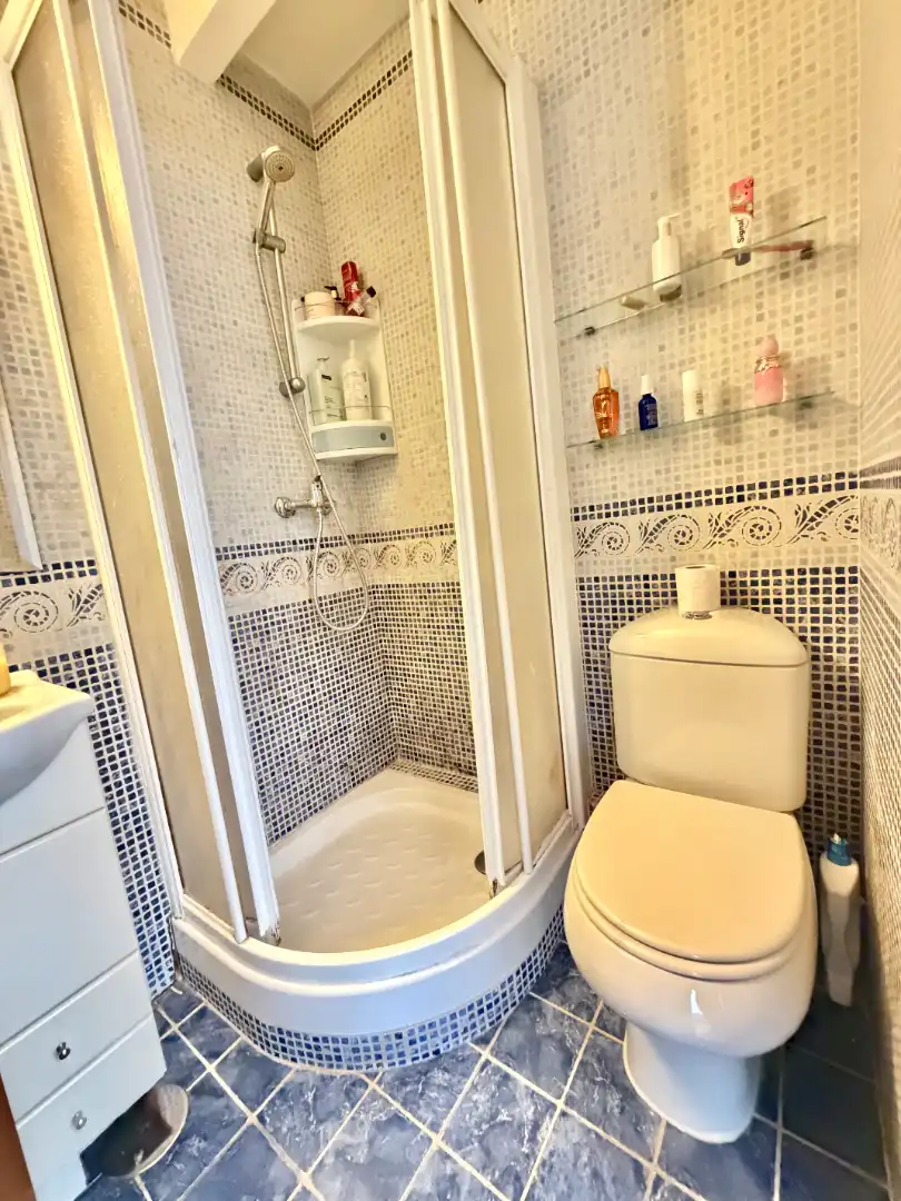 Baño de Piso en venta en Madrid con Aire acondicionado, Calefacción y Amueblado
