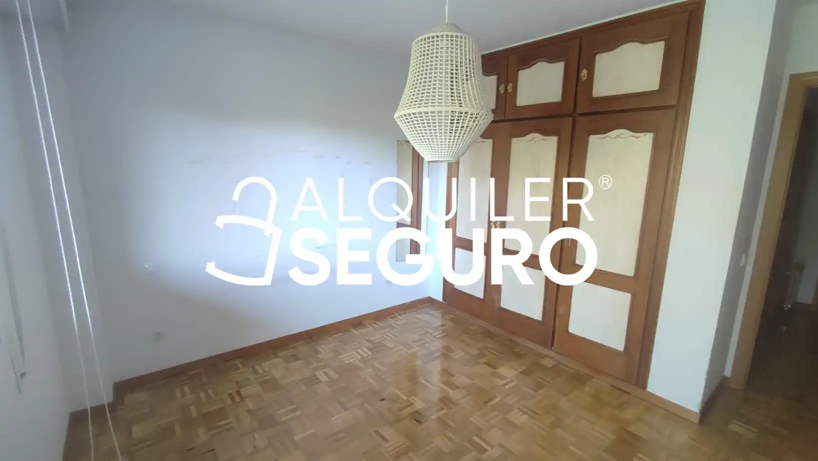 Bedroom of Flat for rent in Tres Cantos  with Heating