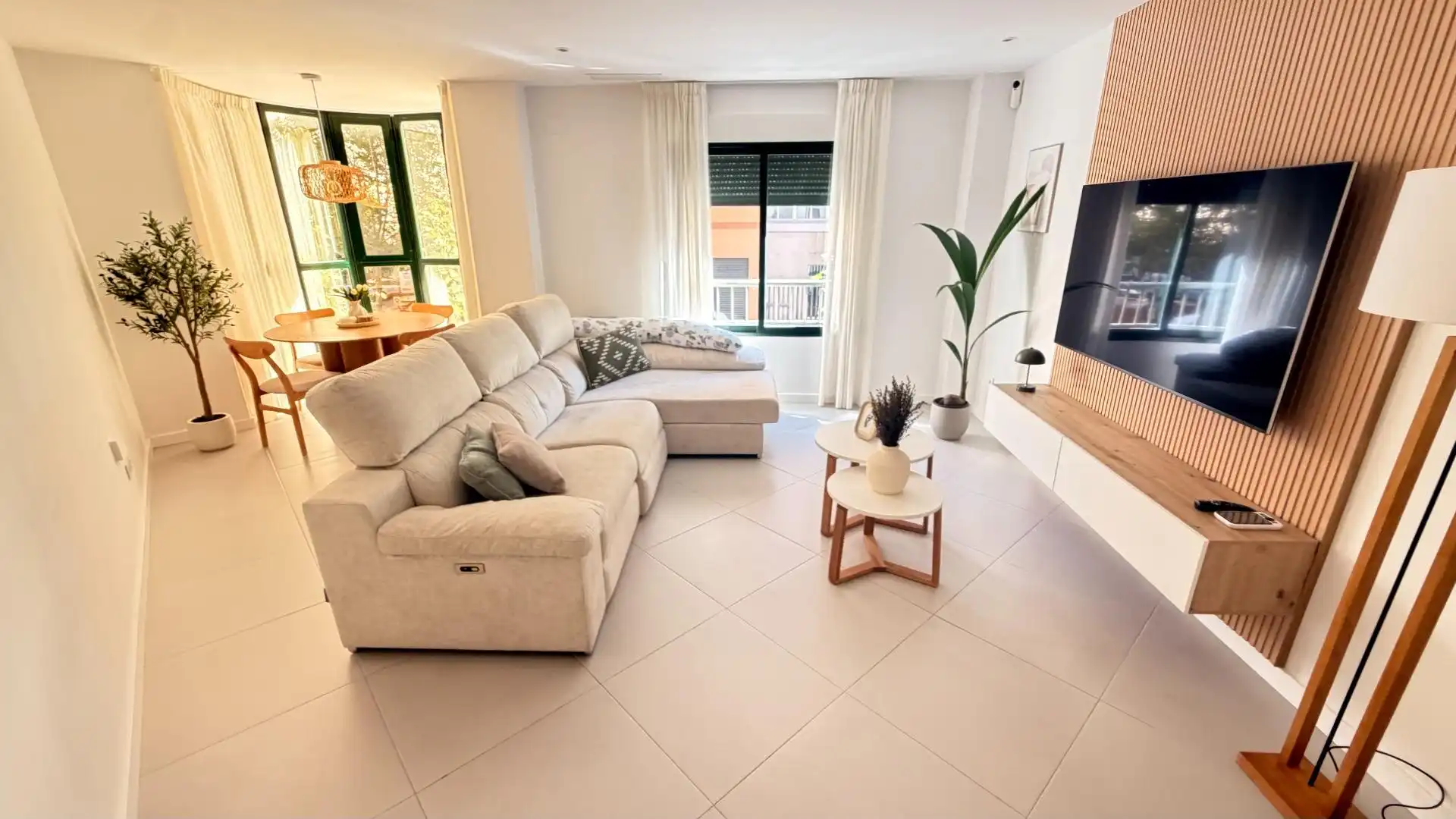 Apartament amb piscina en venda a Elche ciudad, imagen 2