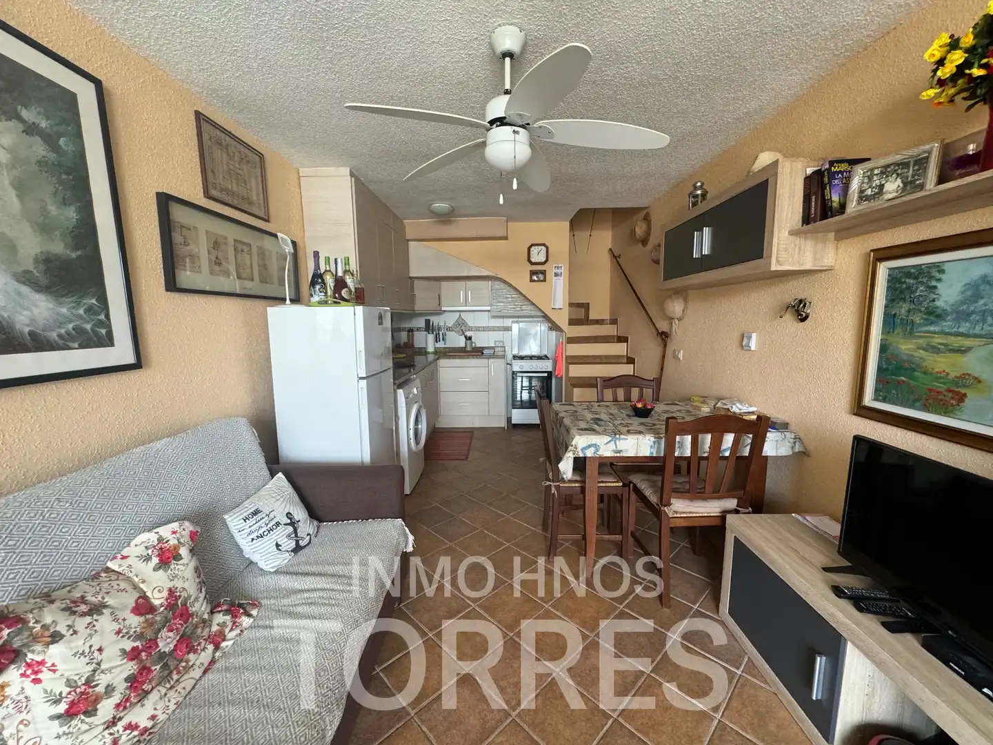 Sala d'estar de Casa adosada en venda en Peñíscola / Peníscola amb Terrassa i Balcó