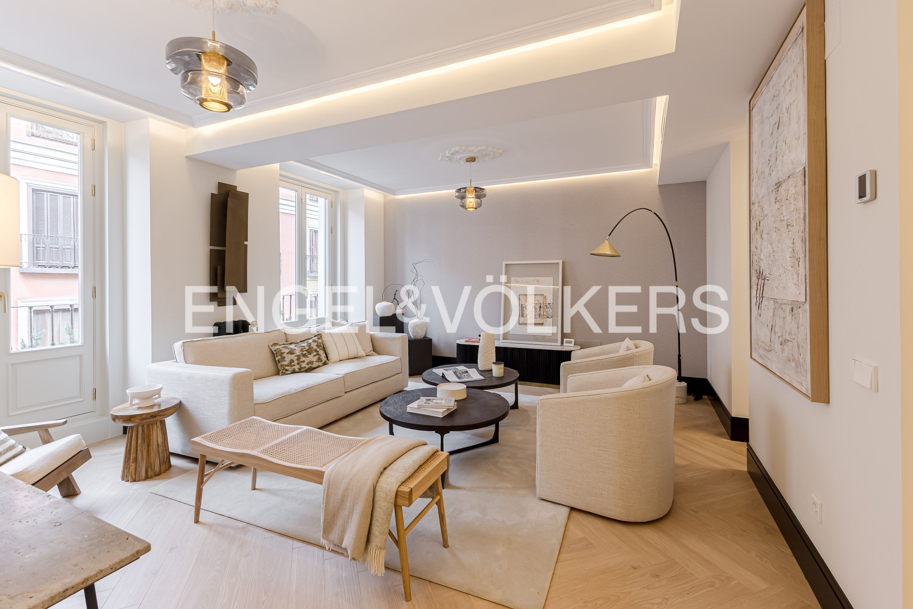 Living room of Apartment for sale in  Madrid Capital  with Air Conditioner, Heating and Storage room