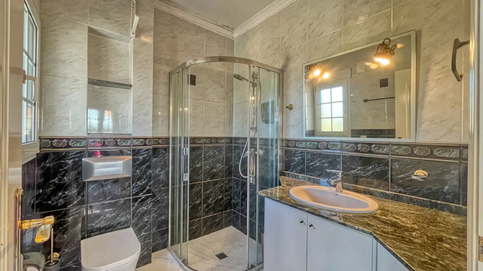 Bathroom of Buildings for sale in Els Poblets