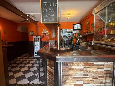 Business premises for sale in Calle Robert Koch 13