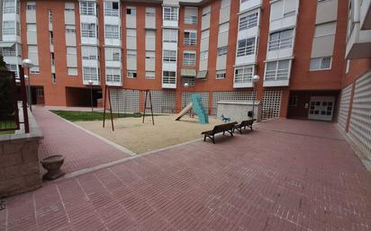 Parking of Flat for sale in  Madrid Capital  with Air Conditioner and Swimming Pool