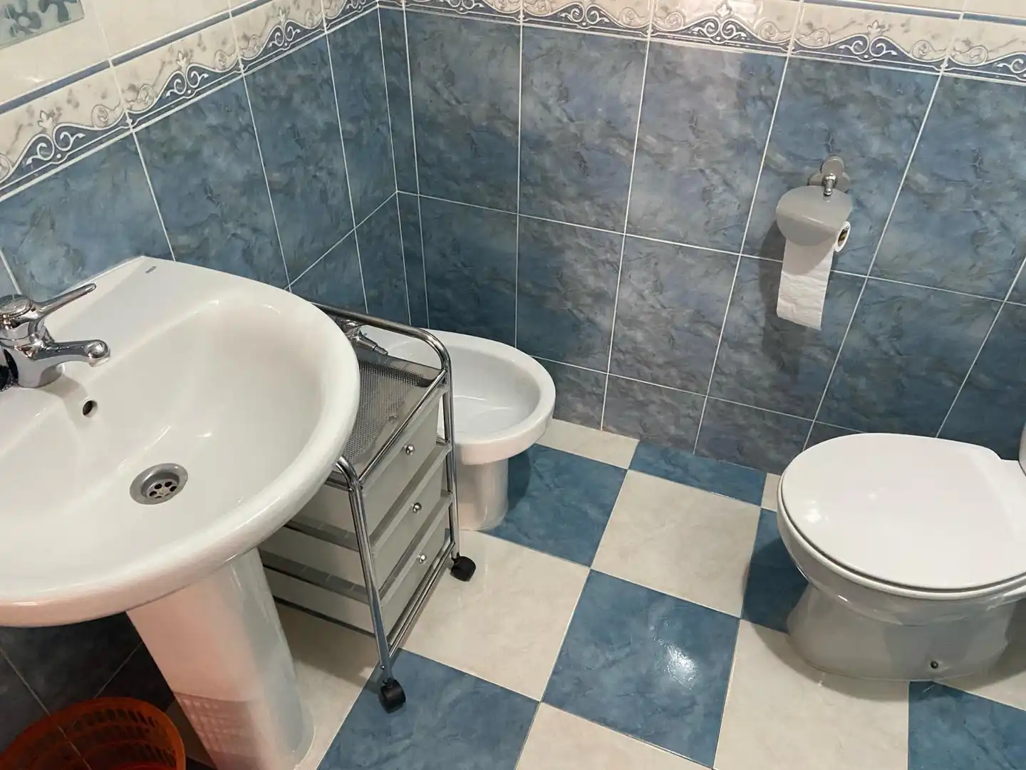 Bany de Pis de lloguer en Albacete amb Calefacció, Terrassa i Moblat