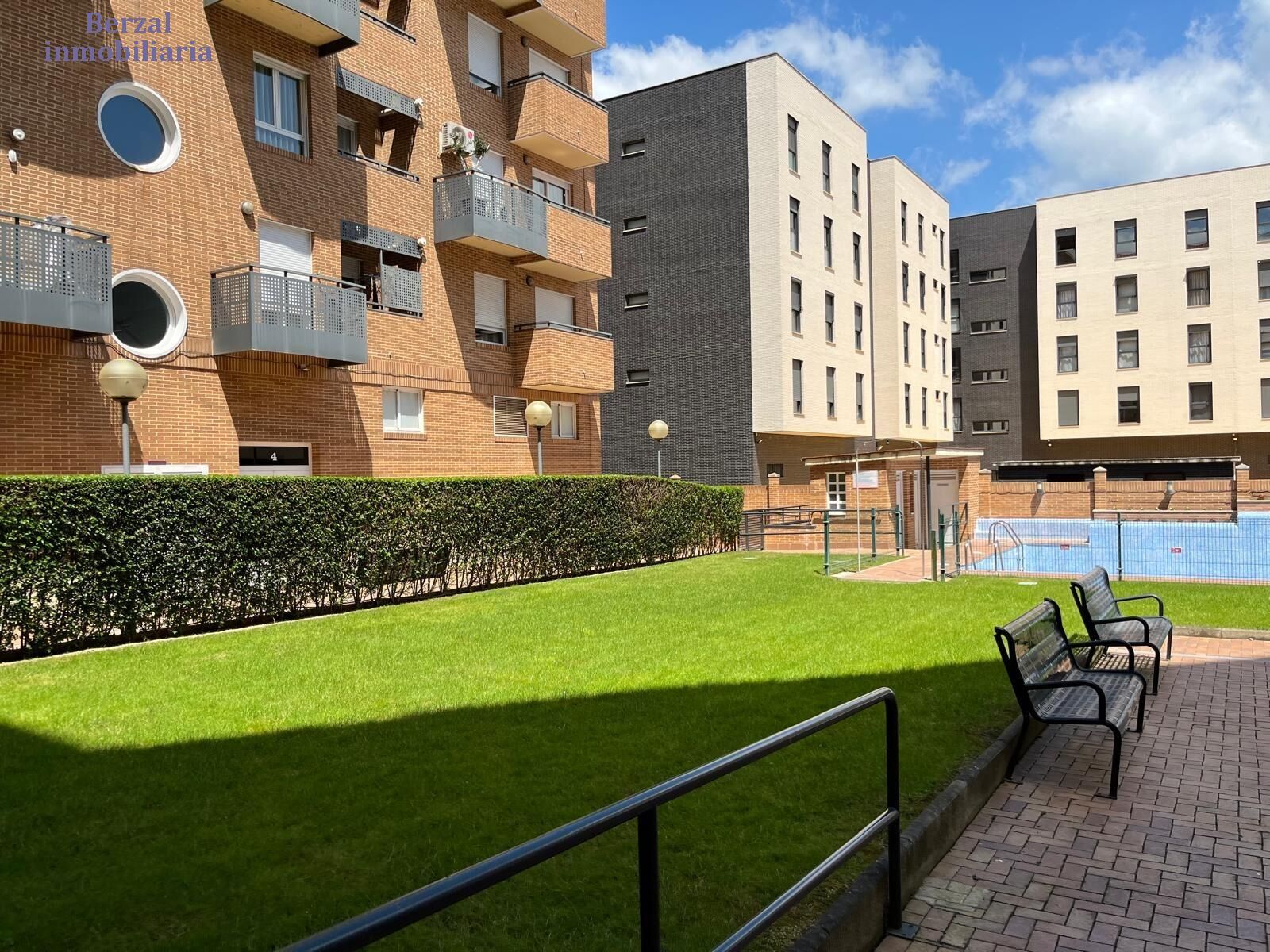 Exterior view of Flat for sale in  Logroño  with Heating, Terrace and Storage room