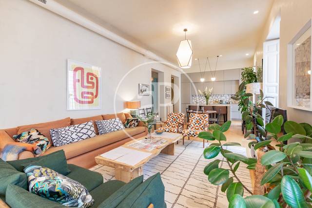 Piso en Venta en C. de Jesús y María en Embajadores - Lavapiés