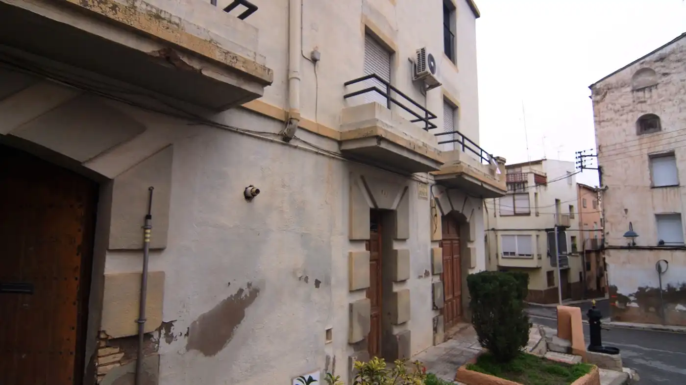 Exterior view of Detached homes for sale in Móra d'Ebre  with Air Conditioner, Heating and Terrace