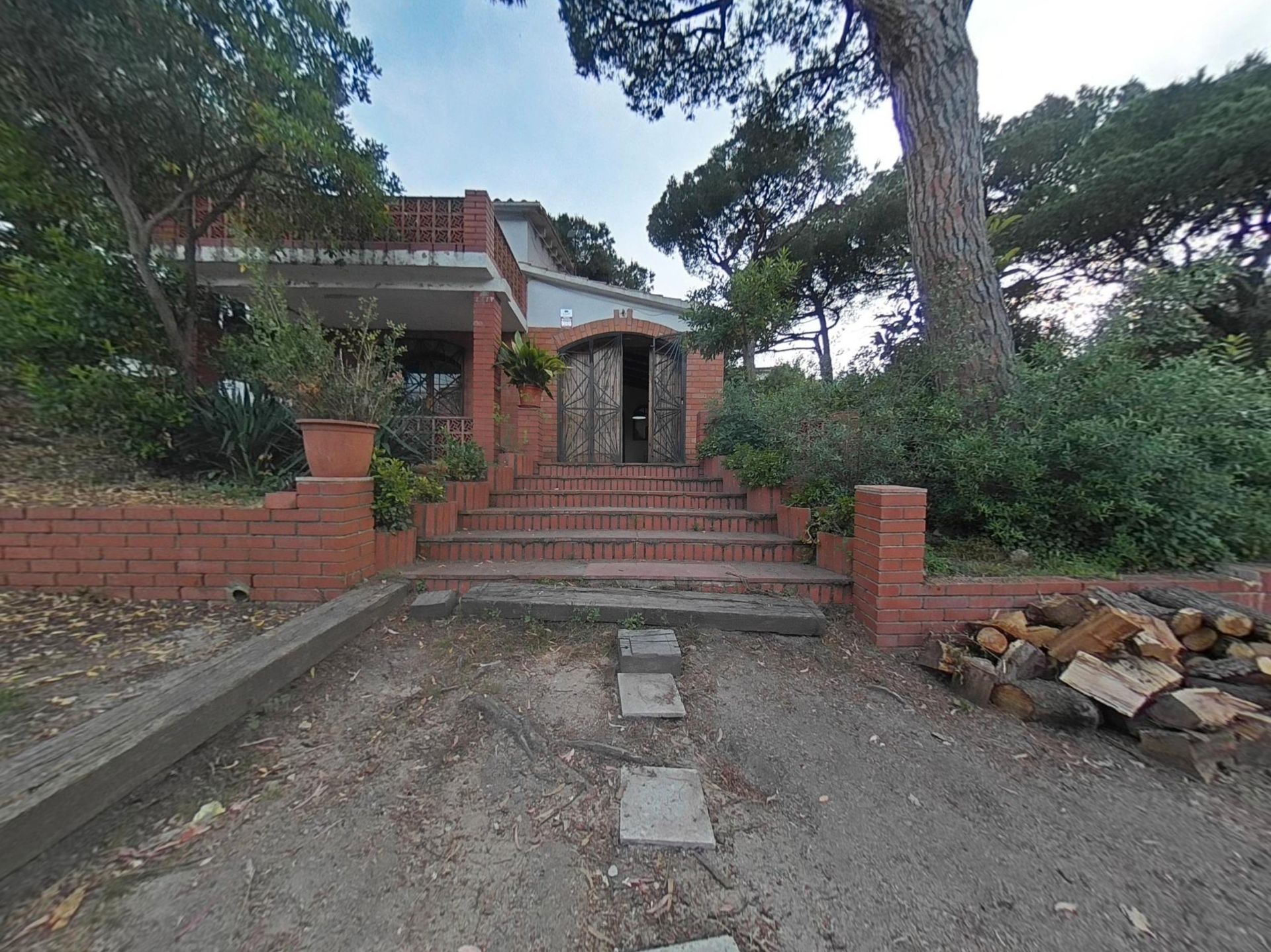 Vista exterior de Casa o xalet en venda en Vilanova del Vallès amb Jardí privat, Terrassa i Forn