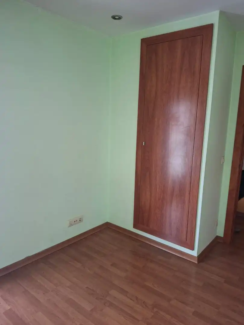 Habitación de Casa adosada en venta en Olot