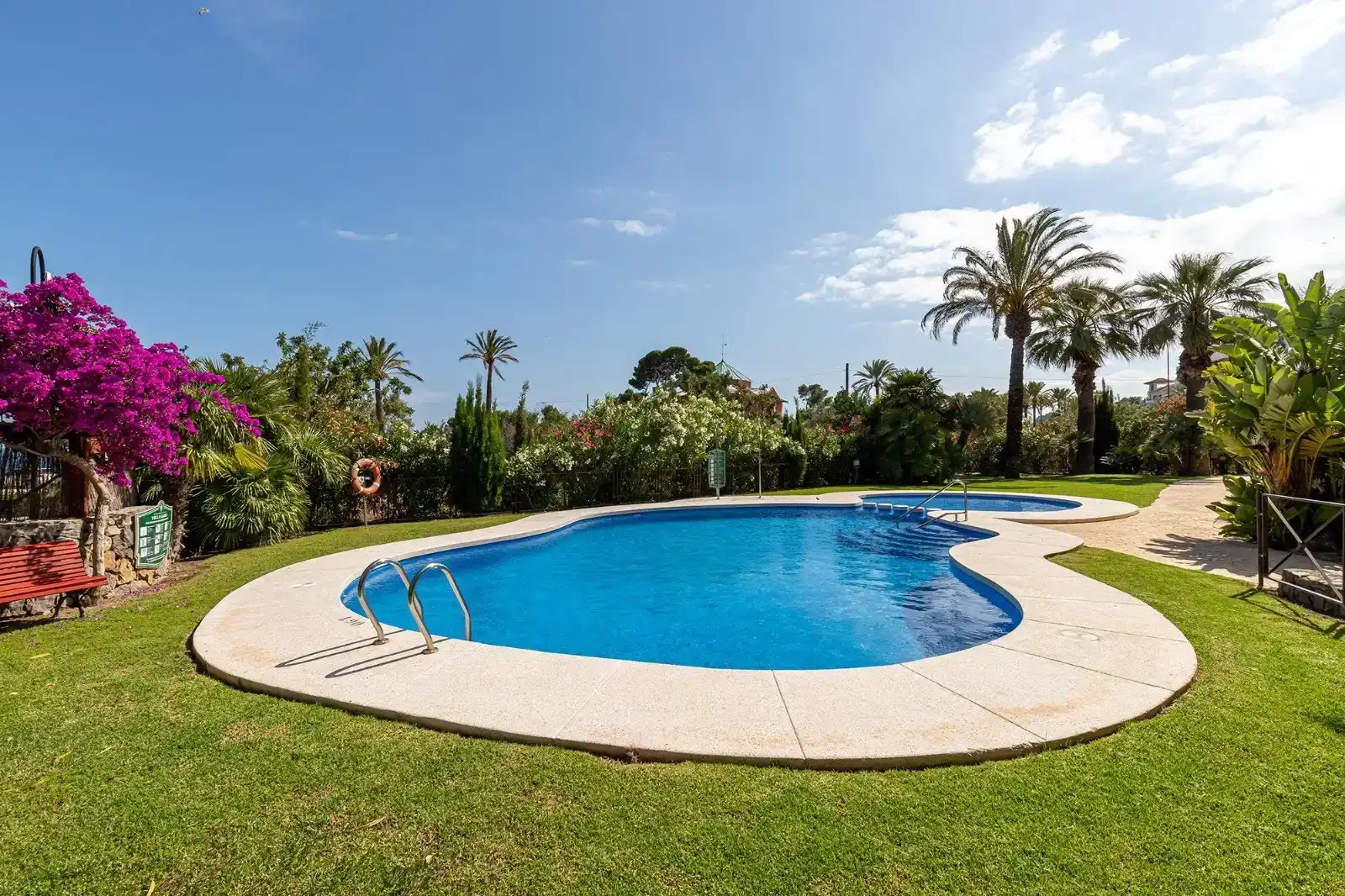 Schwimmbecken von Wohnung zur Miete in Altea mit Klimaanlage, Privatgarten und Abstellraum