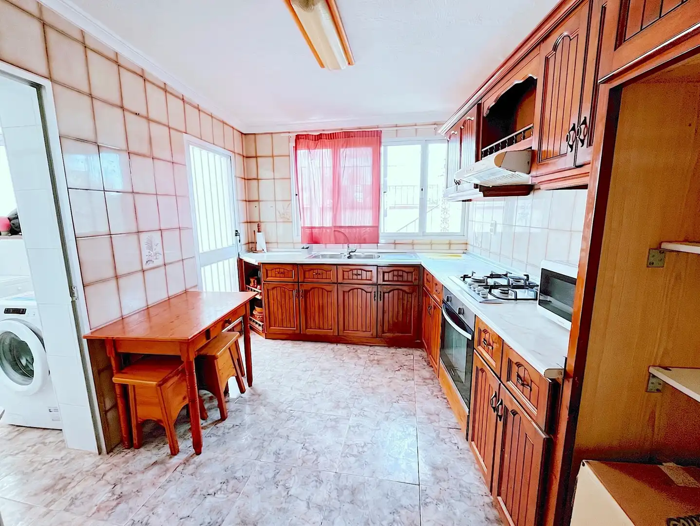 Cuina de Casa adosada en venda en Mijas amb Jardí privat, Terrassa i Moblat