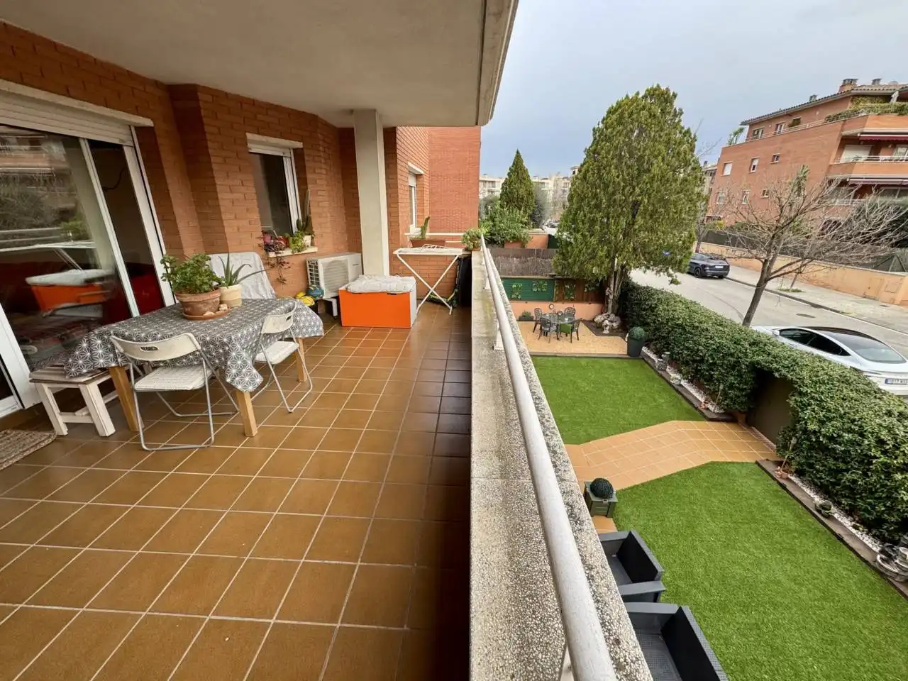 Terraza de Piso en venta en Cerdanyola del Vallès con Parquet, Terraza y Piscina comunitaria