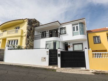 Doppelhaushälfte mit Balkon zum Verkauf in Calle del Párroco Segundo Vega