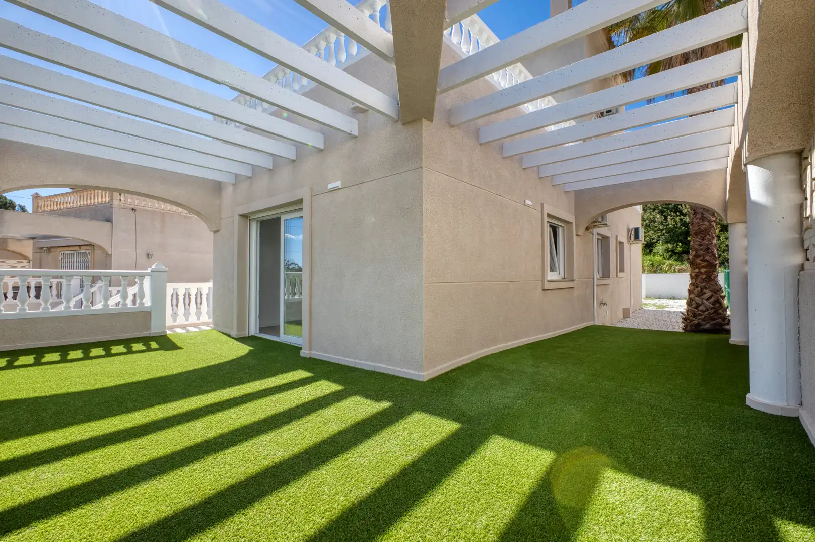 Terrassa de Casa o xalet en venda en El Campello amb Aire condicionat, Calefacció i Jardí privat