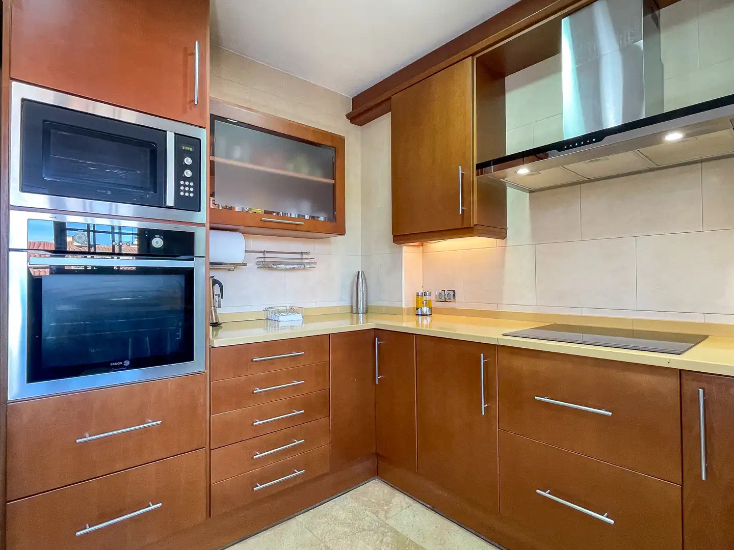 Cocina de Casa adosada en venta en Mataró con Aire acondicionado, Calefacción y Jardín privado