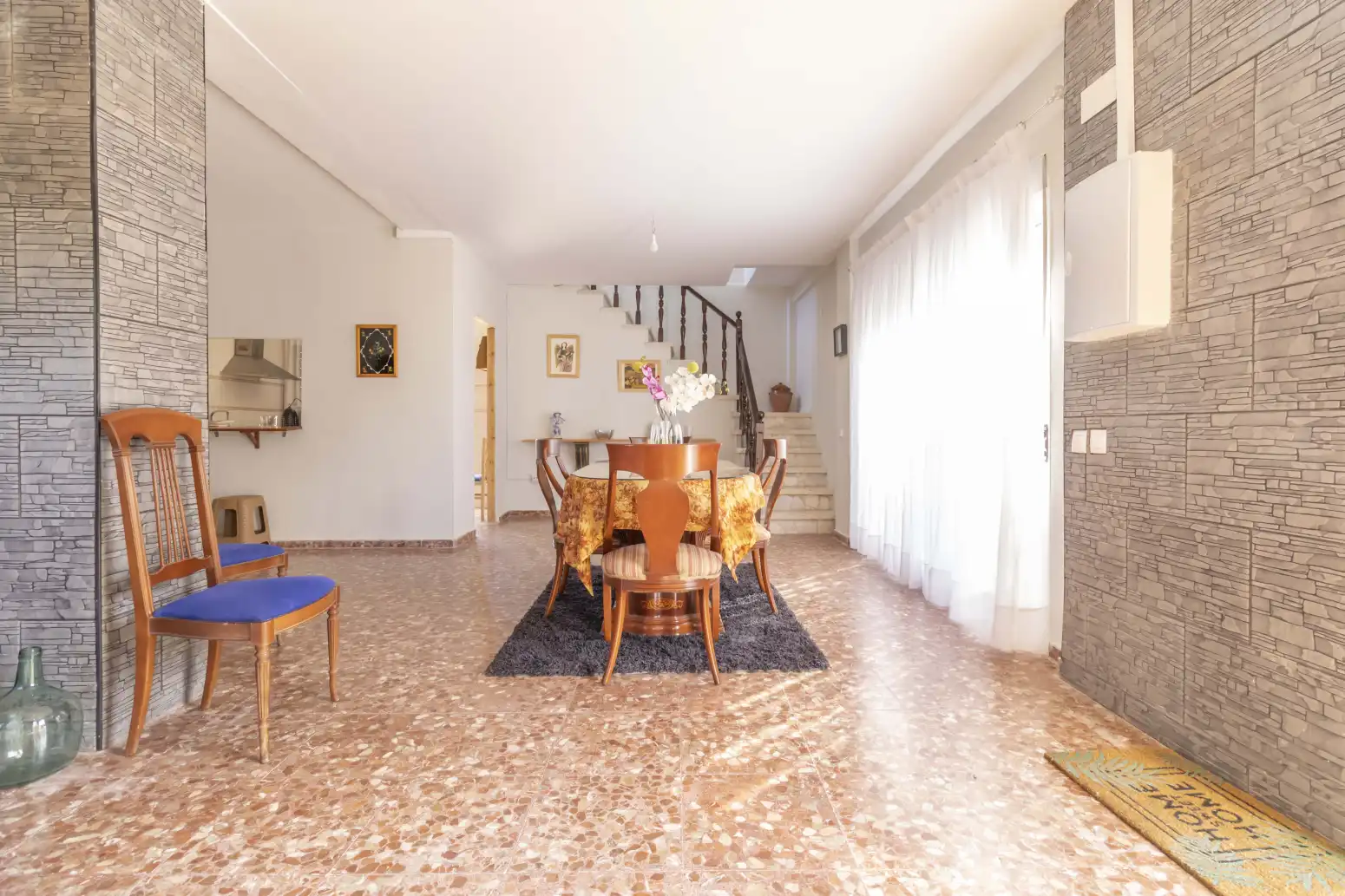 Comedor de Casa o chalet en venta en Guillena con Jardín privado, Terraza y Piscina