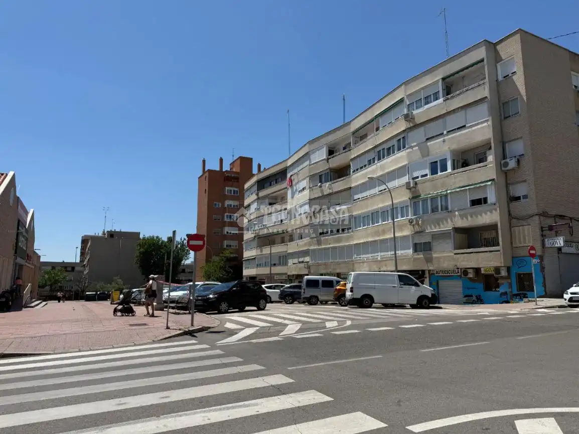 Exterior view of Flat for sale in Madrid  with Air Conditioner, Heating and Parquet flooring