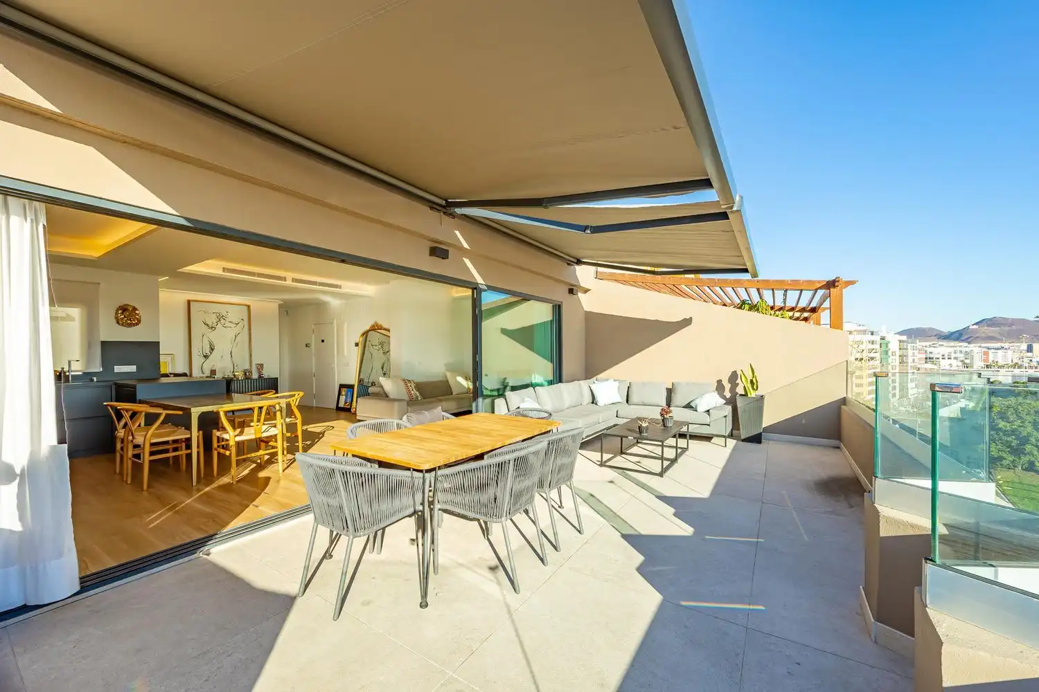 Terrasse von Dachboden zum Verkauf in Las Palmas de Gran Canaria mit Klimaanlage, Terrasse und Möbliert