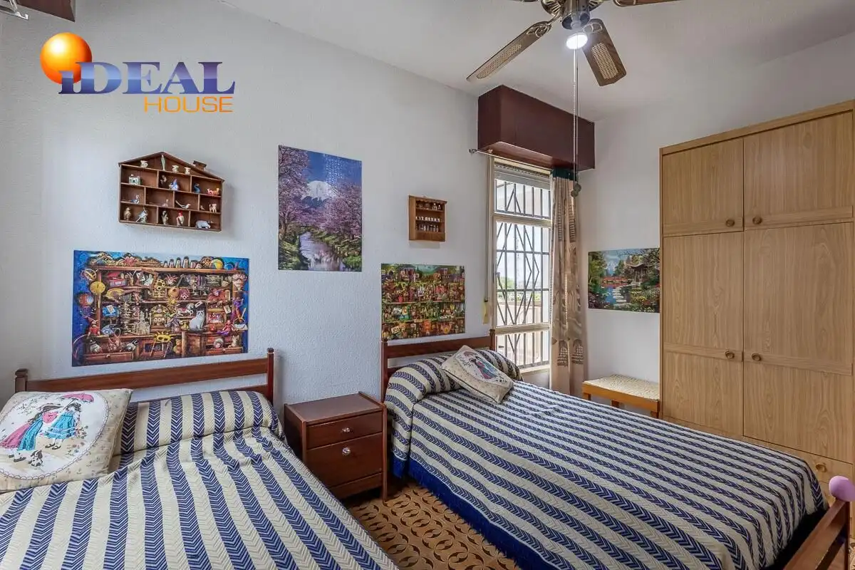 Casa con terrazza in vendita a Avenida HUETOR VEGA, imagen 22
