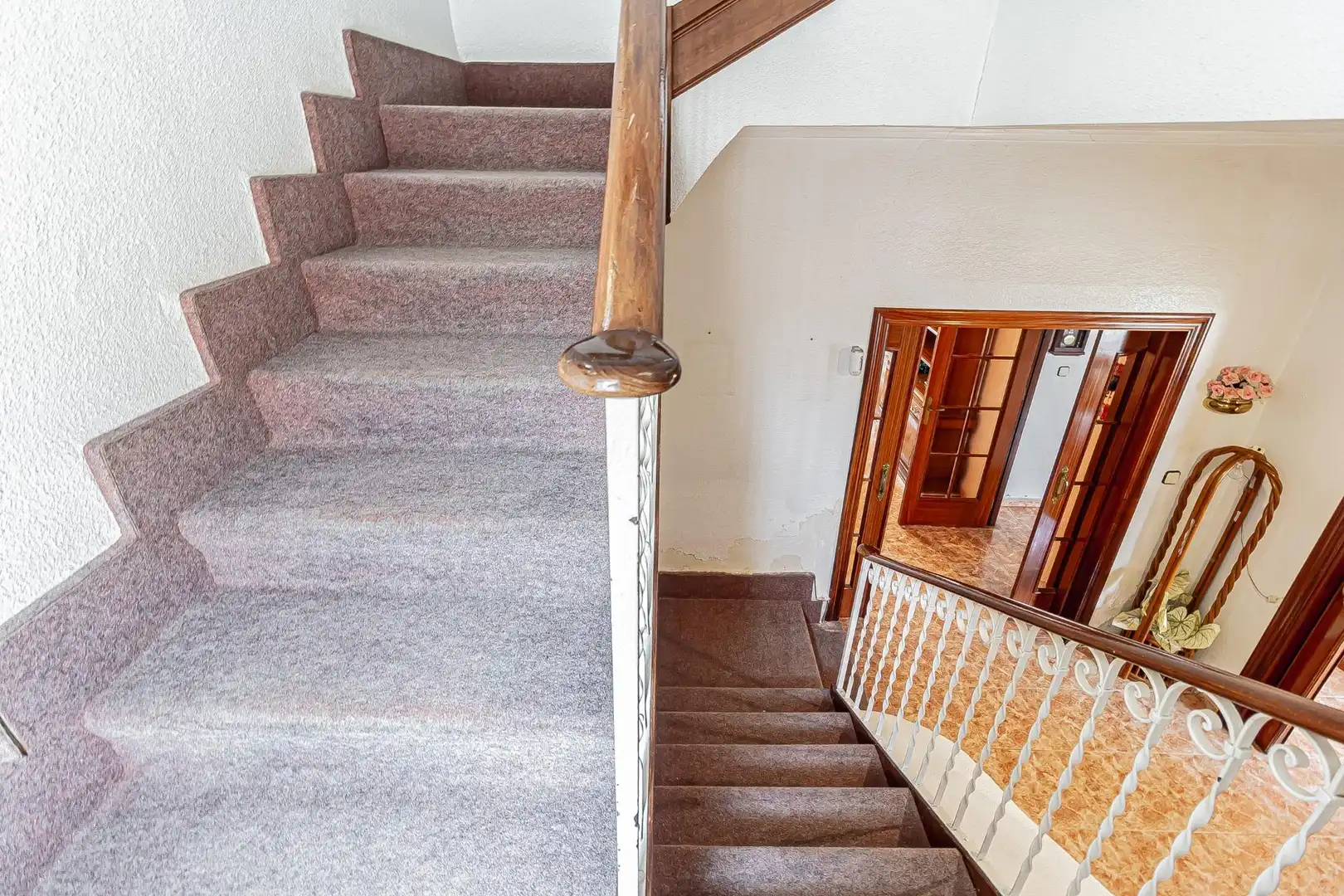 Einfamilien-Reihenhaus zum Verkauf in Cartagena mit Privatgarten, Abstellraum und Balkon