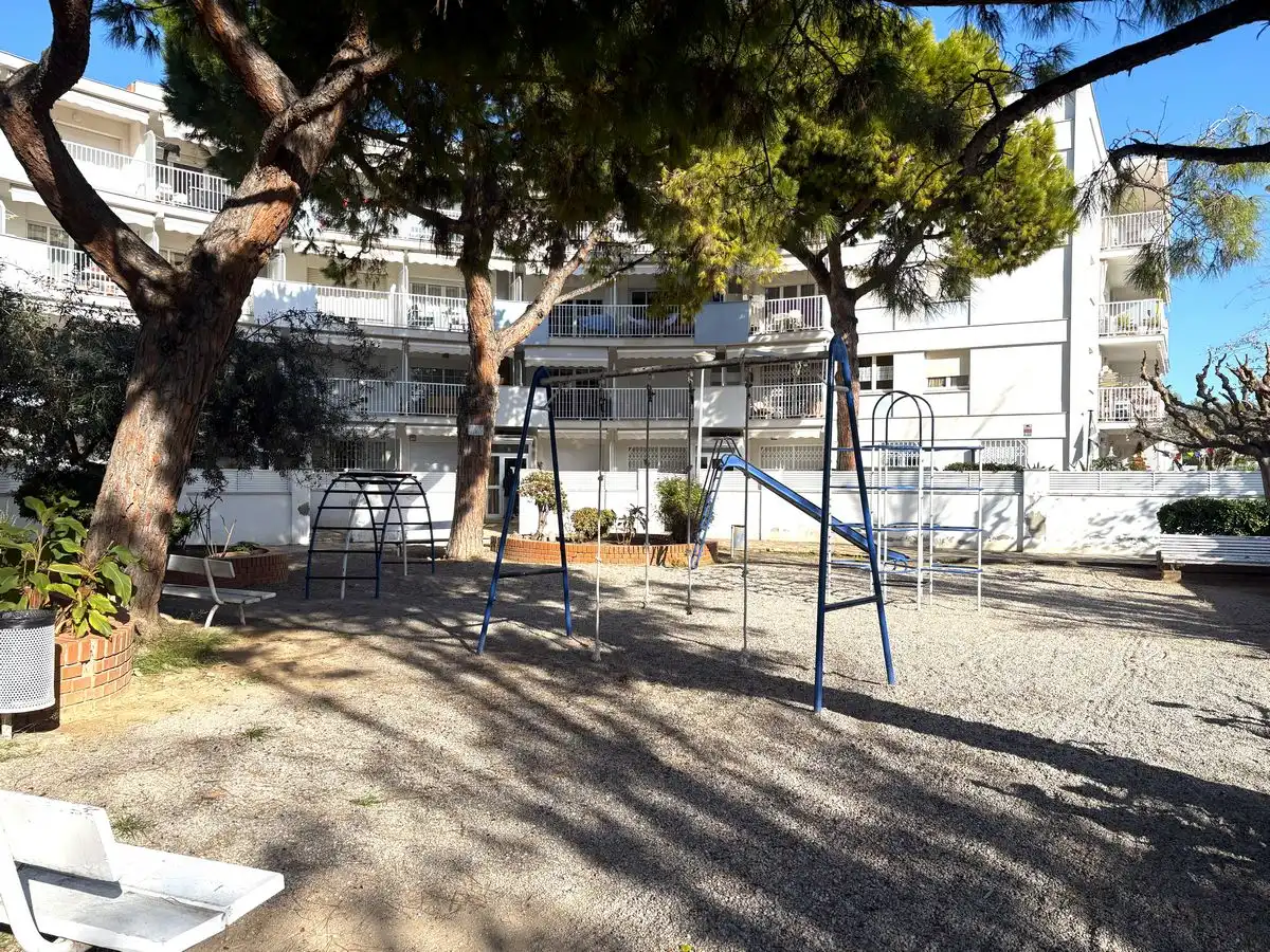 Parking of Ground floor for sale in Vilanova i la Geltrú  with Heating, Terrace and Oven