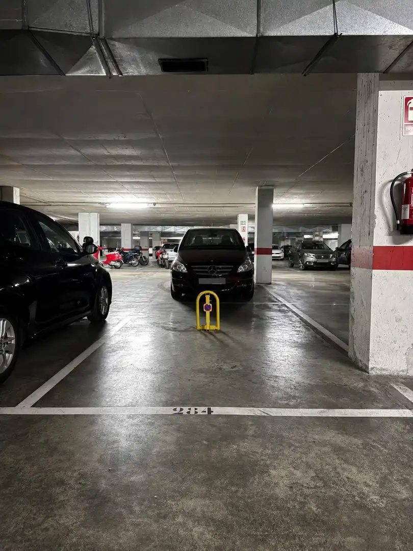 Parkplatz von Wohnung zum Verkauf in Córdoba mit Heizung, Privatgarten und Terrasse