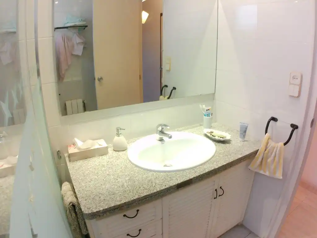 Baño de Piso en venta en Nou Barris
