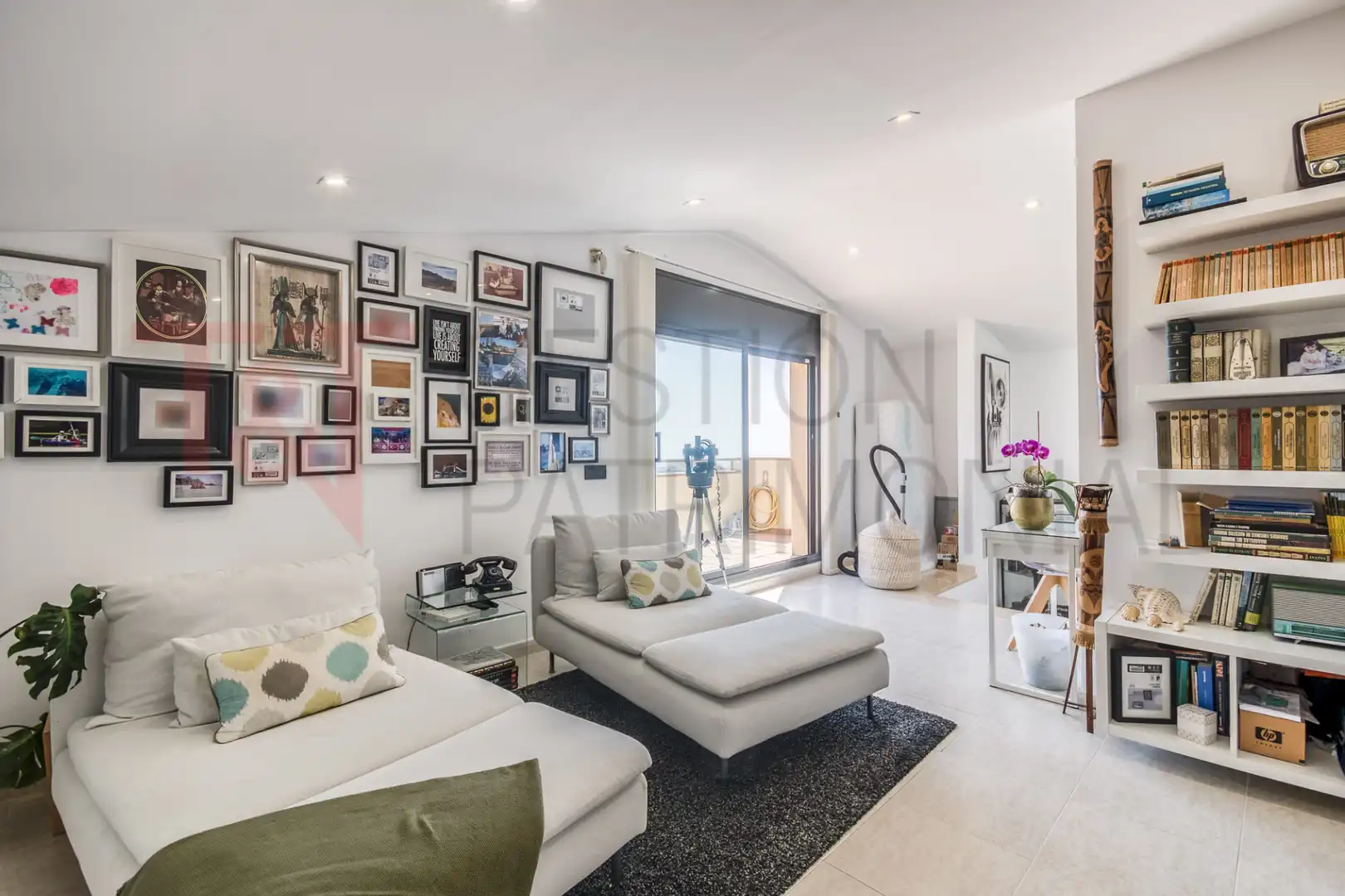 Sala de estar de Casa o chalet en venta en Vilanova i la Geltrú con Aire acondicionado, Calefacción y Terraza