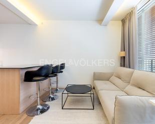 Sala d'estar de Apartament de lloguer en  Barcelona Capital amb Aire condicionat, Calefacció i Parquet