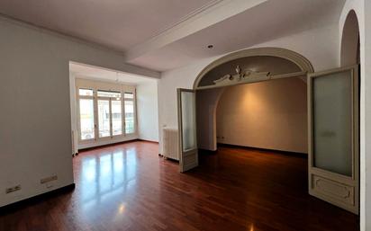 Living room of Flat for sale in Igualada  with Heating, Parquet flooring and Oven